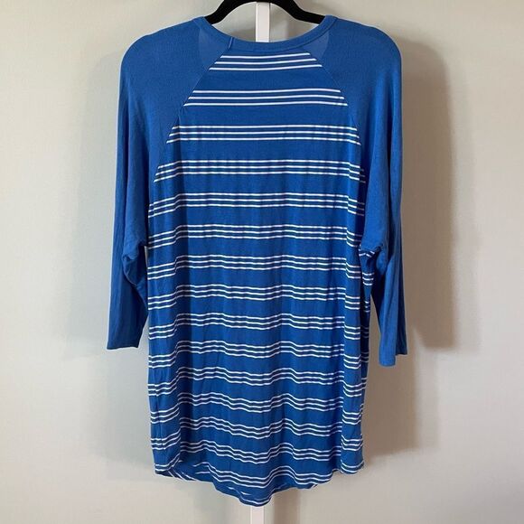 LuLaRoe Blue & White Striped 3/4 Sleeve Tunic - Picture 4 of 4